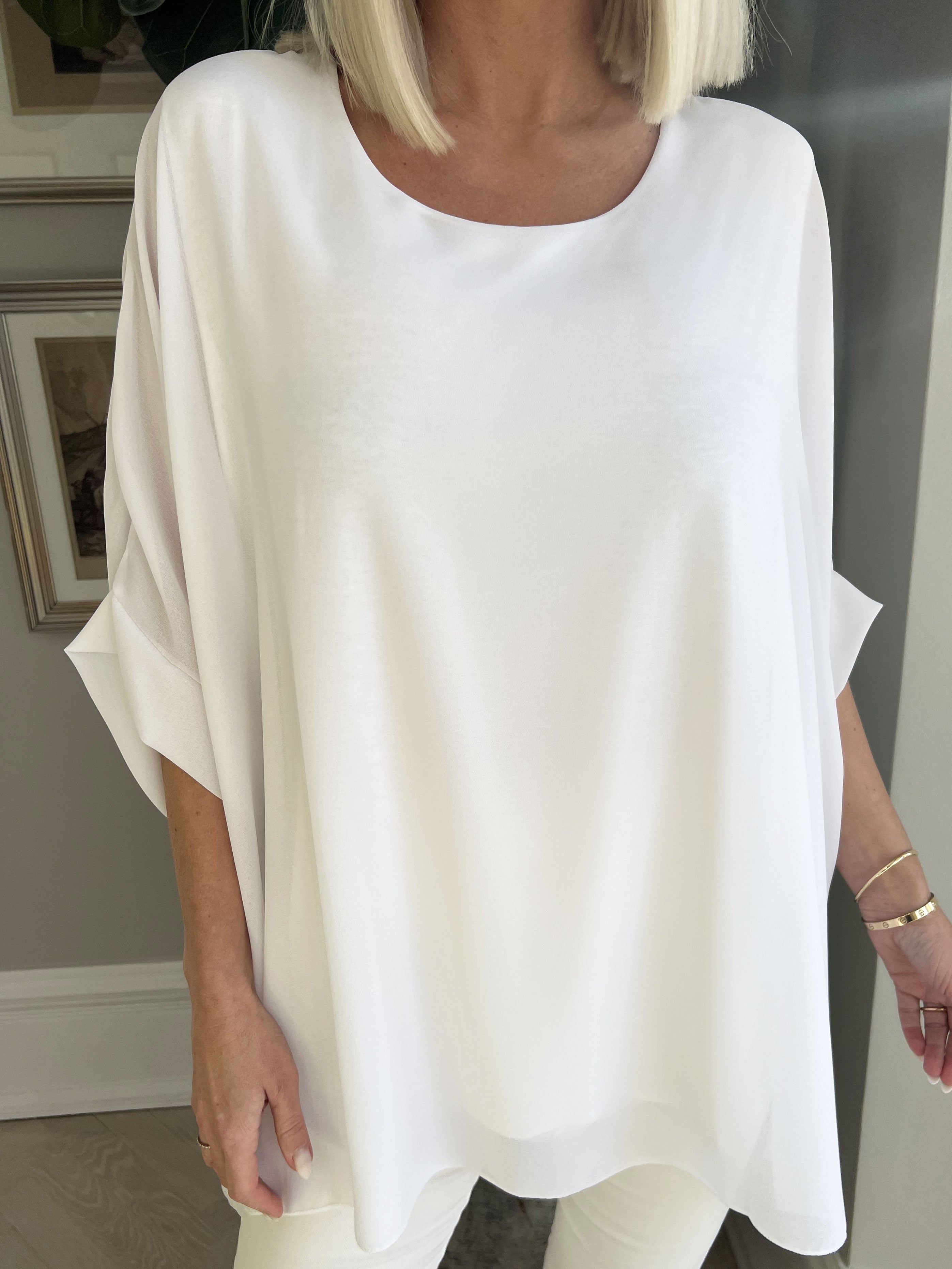 Patty - Söt tunika med chiffonglager på utsidan